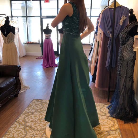Prom dress - Picture 3 of 5